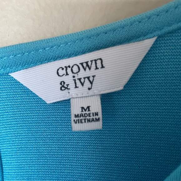 Crown & Ivy Vibrant Blue Scalloped Hem Tank Top Size Medium - Picture 3 of 8